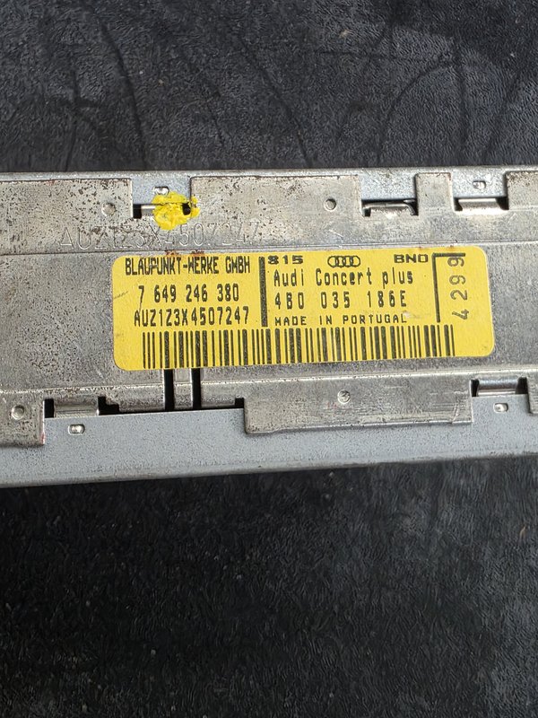Radio Audi A4 B 5.5 4B0035186E