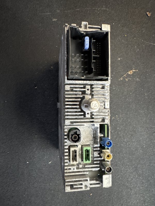 Radio Peugeot 308 II 9810475880