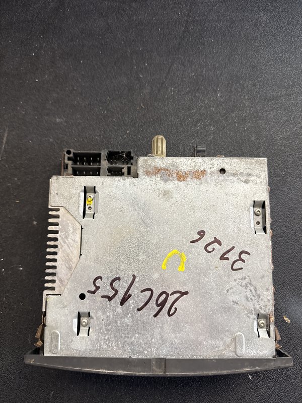 Radio Renault Clio III 8200483757