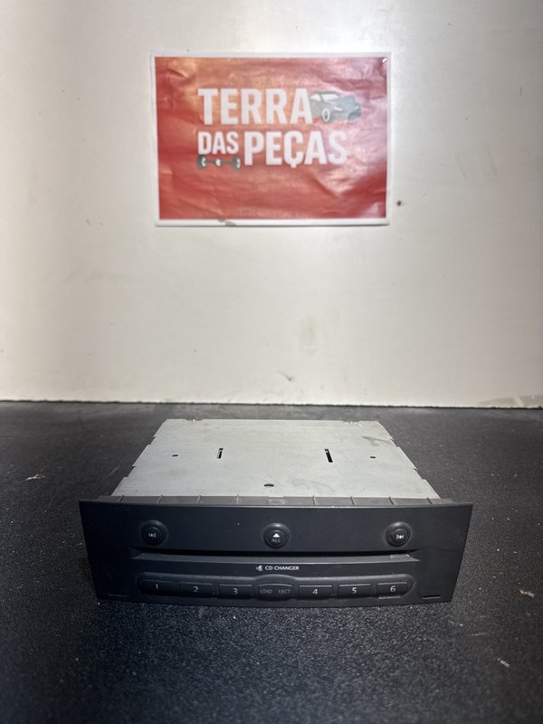 Leitor de cd Renault Megane II 8200084437A