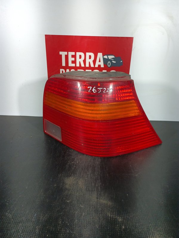 Farolim Trazeiro VW GOLF IV DIR 1J6945096AA