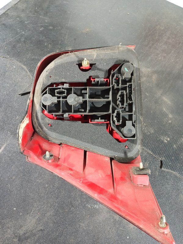 Farolim Trazeiro VW GOLF IV DIR 1J6945096AA