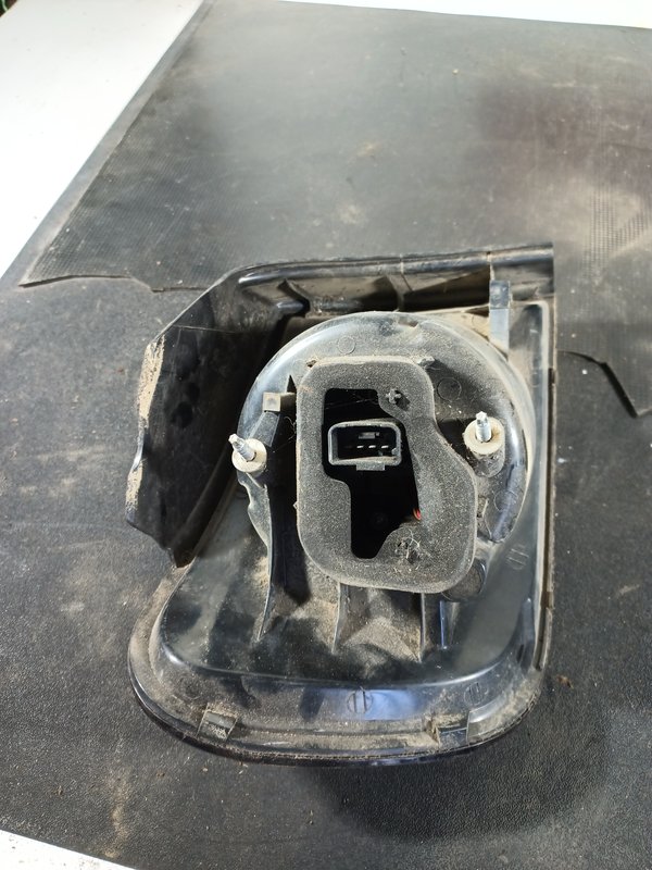 Farolim Trazeiro VW GOLF PlUS DIR 5M0945096N