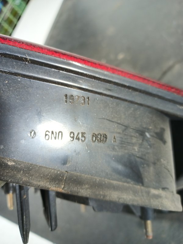 Farolim Trazeiro VW POLO III DIR 6N0945096A