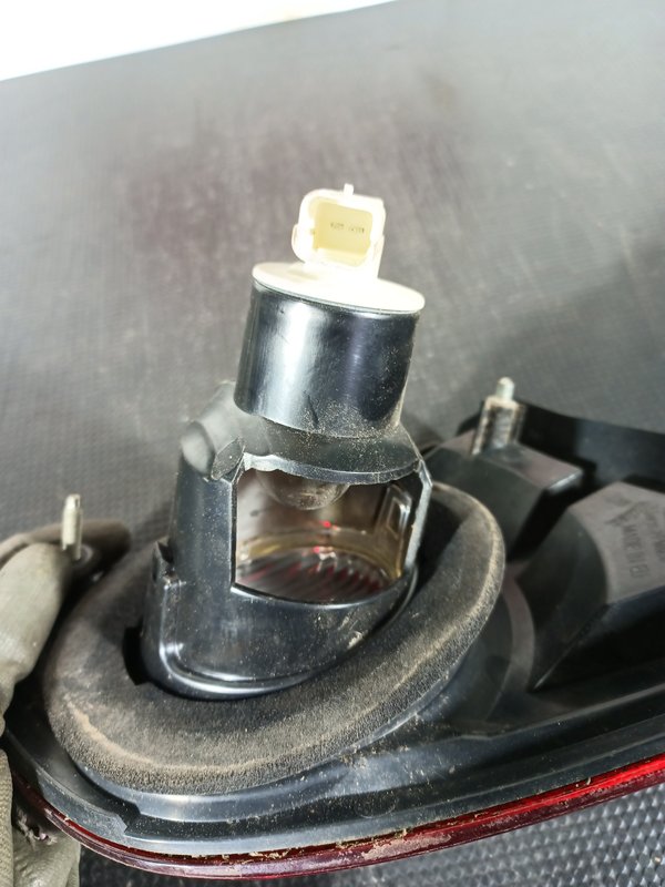 Farolim Trazeiro NISSAN QASHQUAI I DIR 89071064
