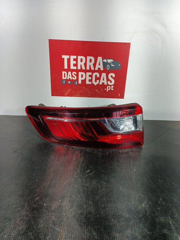 Farolim Trazeiro RENAULT MEGANE IV ESQ 265554874R
