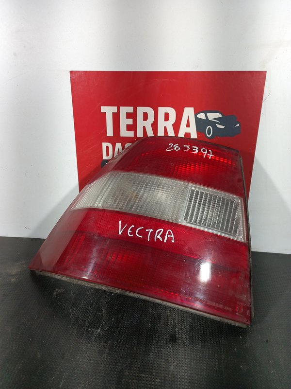 Farolim Trazeiro OPEL VECTRA B ESQ 90568047