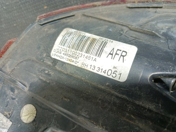 Farolim Trazeiro OPEL ASTRA J DIR 13314051