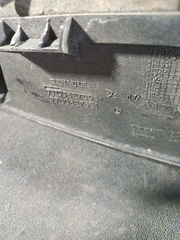 Farolim Trazeiro RENAULT Clio I / II Esquerdo 7700827551