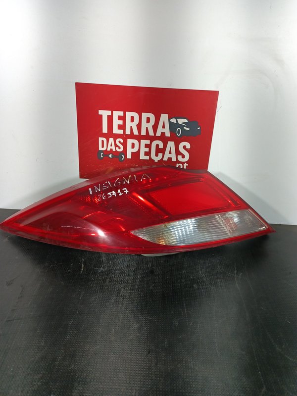 Farolim Trazeiro OPEL INSIGNIA A ESQ 13226836AX