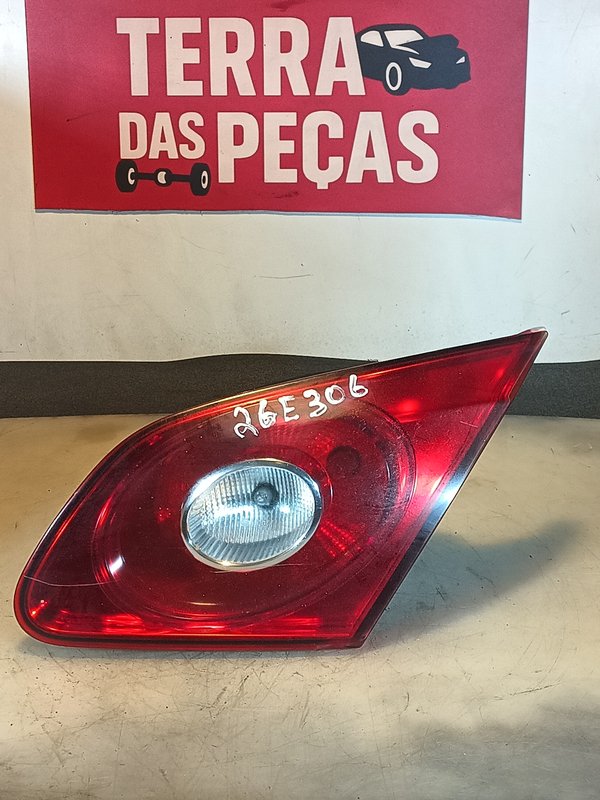 Farolim Mala VW Passat CC DIREITO 3C8945094D