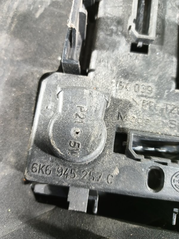 Farolim Trazeiro SEAT IBIZA II ESQ 6K6945095J