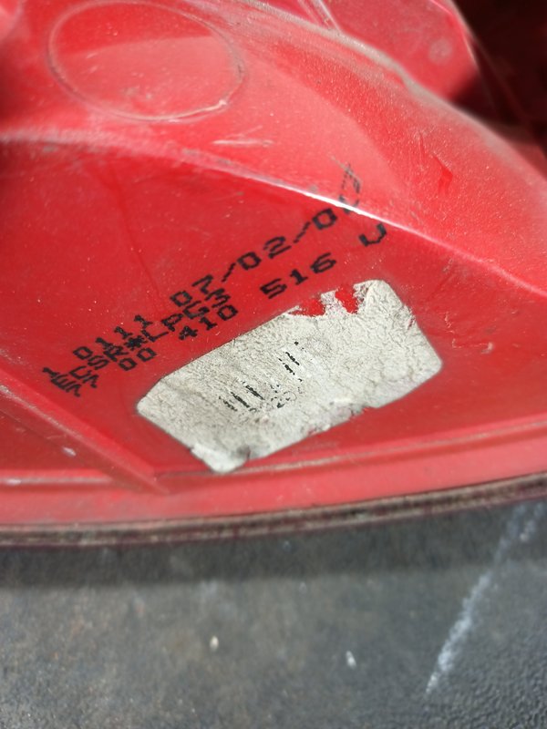 Farolim Trazeiro RENAULT CLIO II DIR 7700410516V