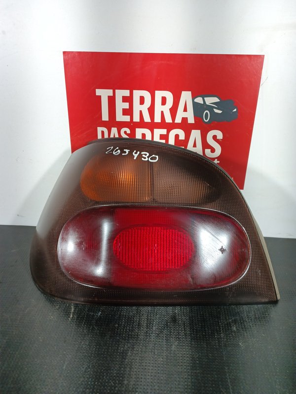 Farolim Trazeiro RENAULT MEGANE I ESQ 7700828137
