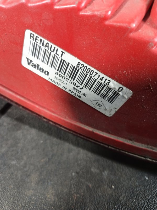 Farolim Trazeiro RENAULT CLIO II ESQ 8200071413
