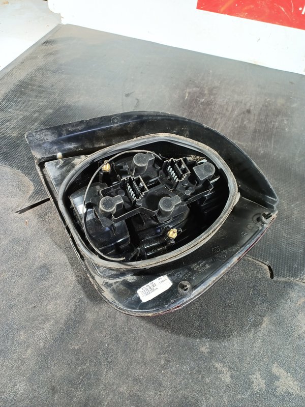 Farolim Trazeiro RENAULT SCENIC I ESQ 7700428054