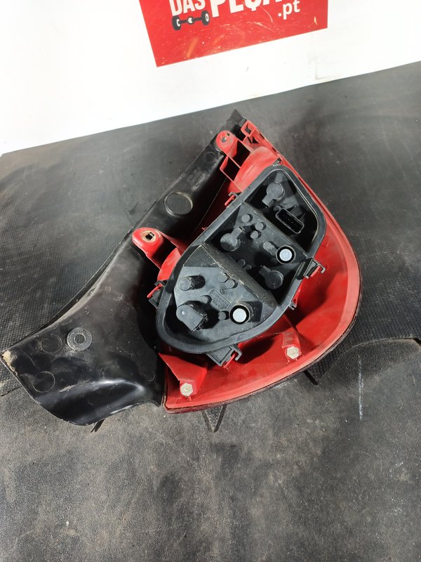 Farolim Trazeiro RENAULT CLIO III DIR 89035080