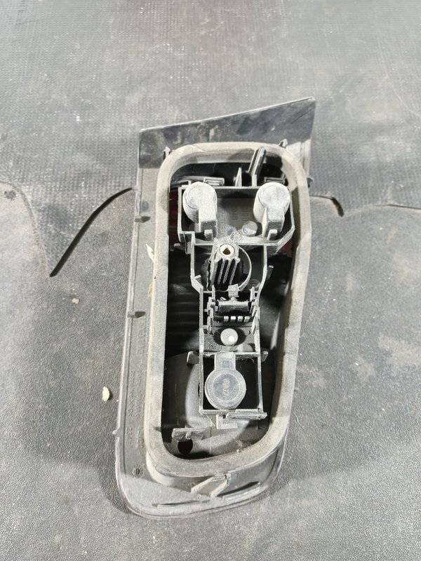 Farolim Trazeiro RENAULT LAGUNA II MALA DIR 8200002476