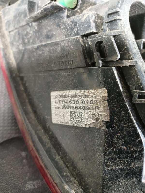 Farolim Trazeiro RENAULT CLIO IV ESQ 265554091R