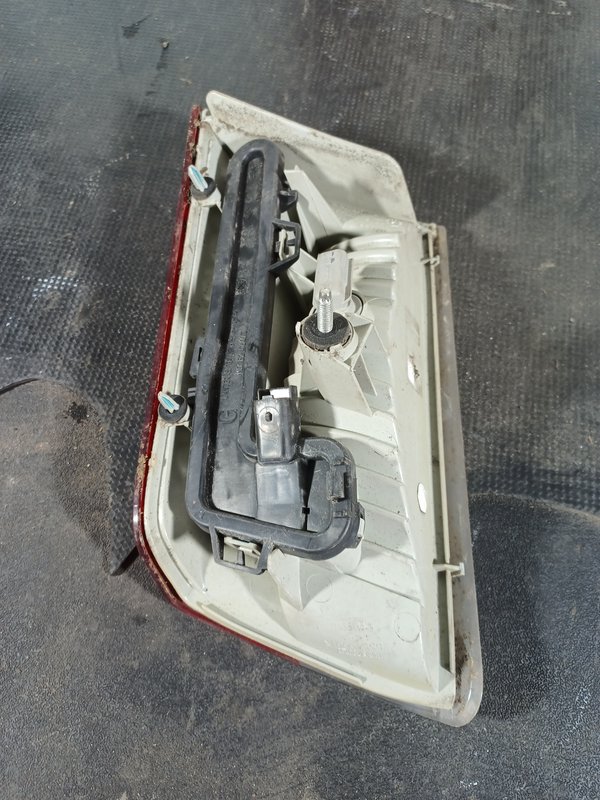 Farolim Trazeiro RENAULT LAGUNA III ESQ MALA 265540001R