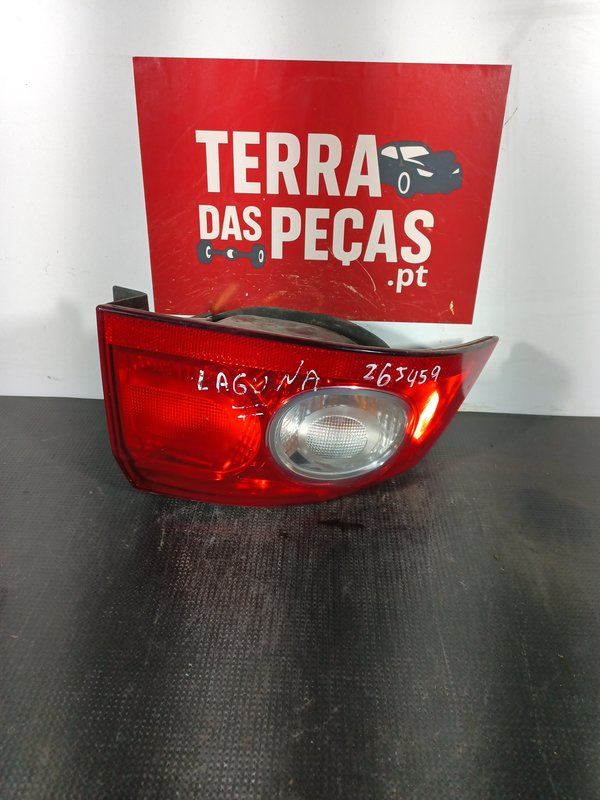 Farolim Trazeiro RENAULT LAGUNA II/II ESQ 8200262667