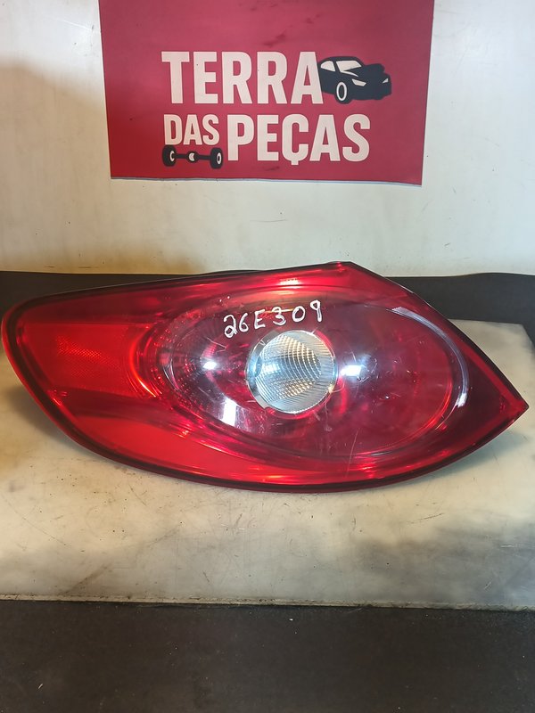 Farolim VW Passat CC ESQUERDO 3C8945095G