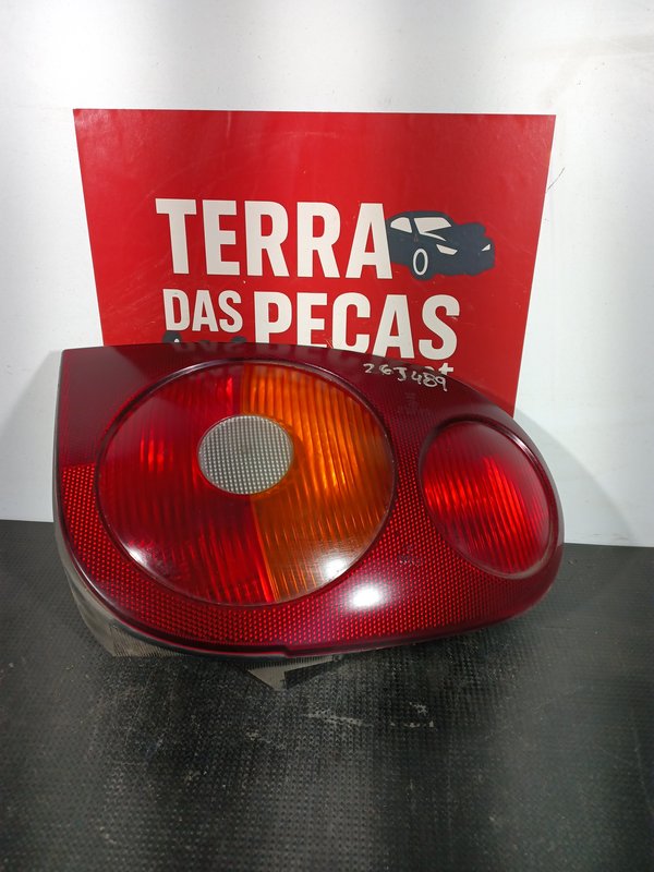 Farolim Trazeiro RENAULT MEGANE I ESQ 7700428056