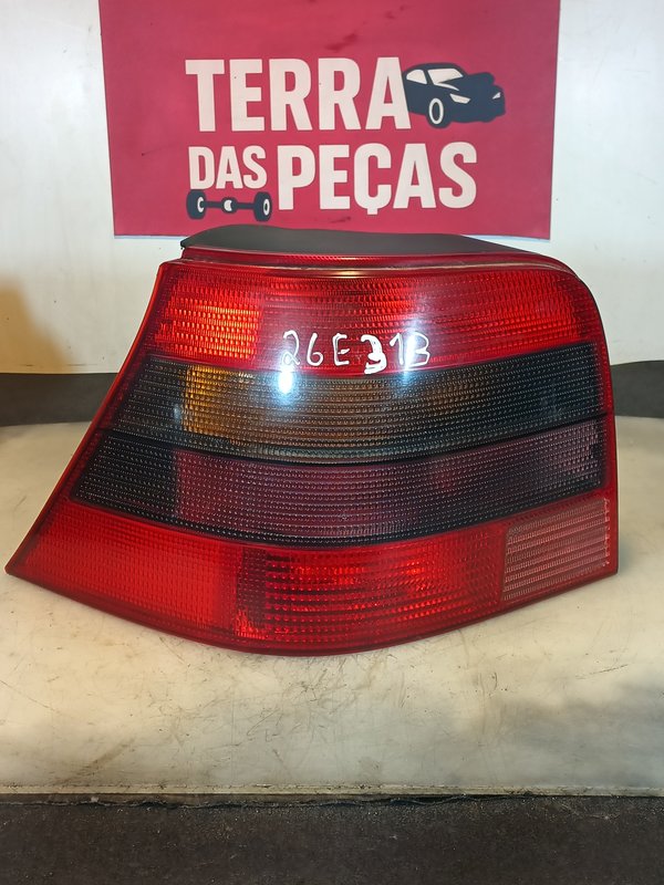 Farolim VW Golf IV ESQUERDO 1J6945111S