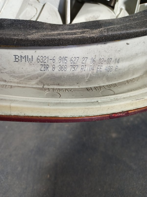 Farolim Trazeiro BMW SERIE 3 E46 ESQ 63216905627
