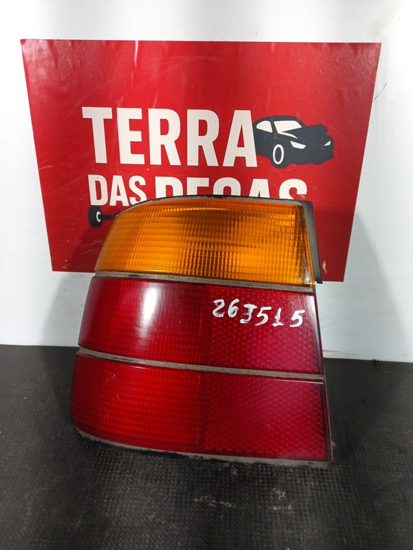 Farolim Trazeiro BMW S5 E34 ESQ 1384009L