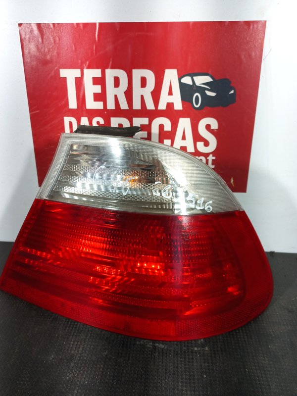 Farolim Trazeiro BMW S3 E46 DIR 8383826