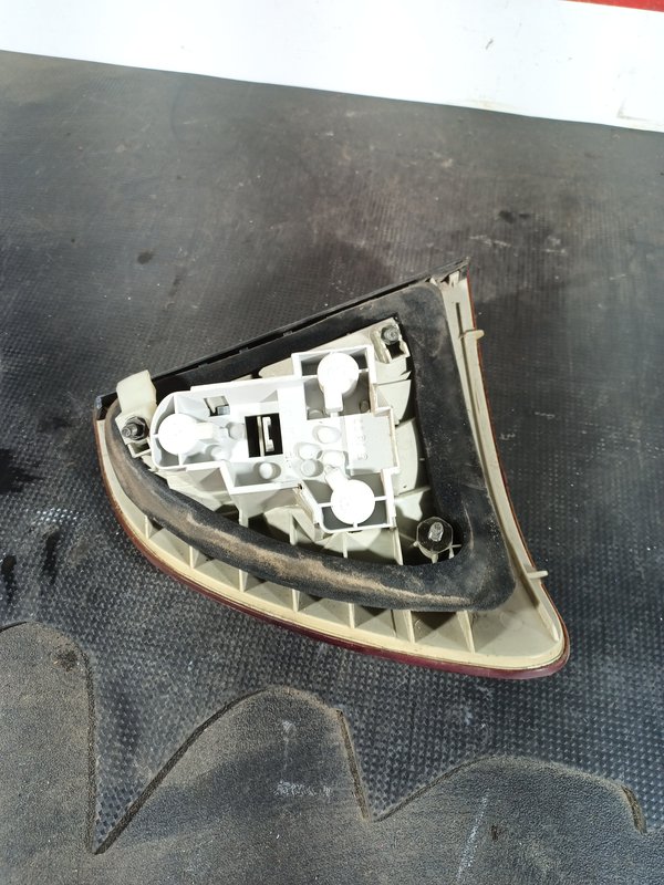 Farolim Trazeiro BMW S3 E46 DIR 63216905628