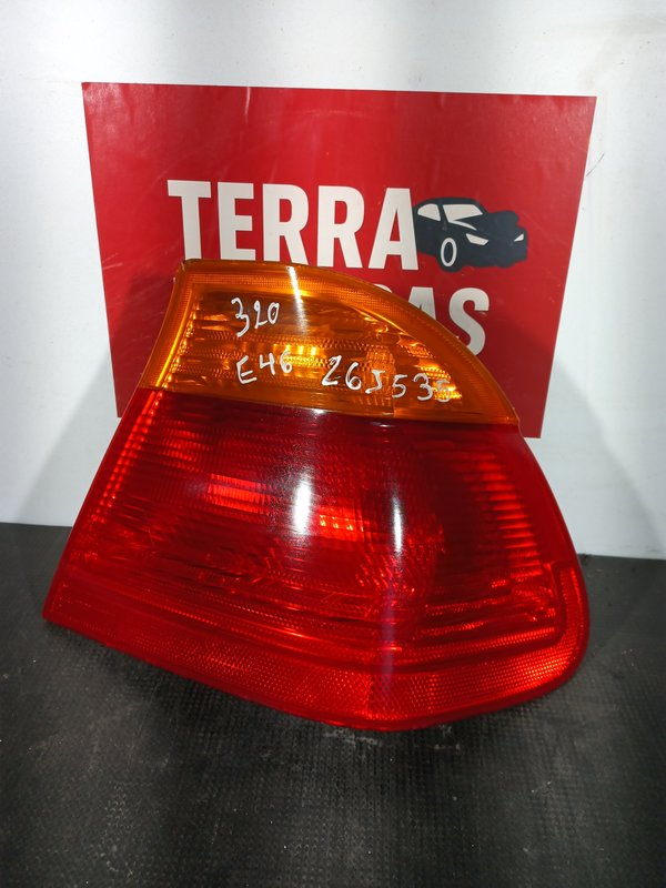 Farolim Trazeiro BMW S3 E46 DIR 8364922