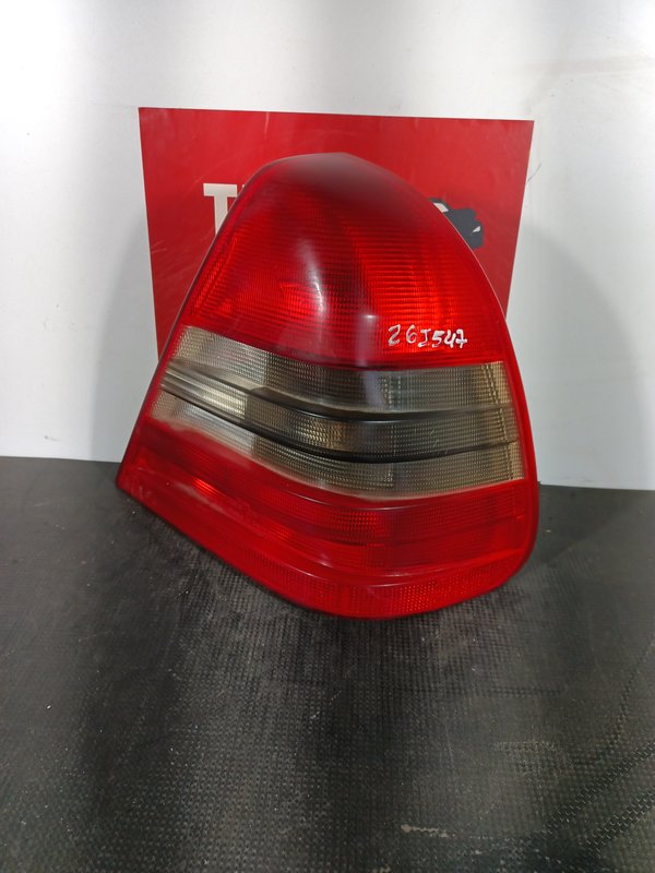 Farolim Trazeiro MERCEDES CLASSE C W202 DIR 2028201264