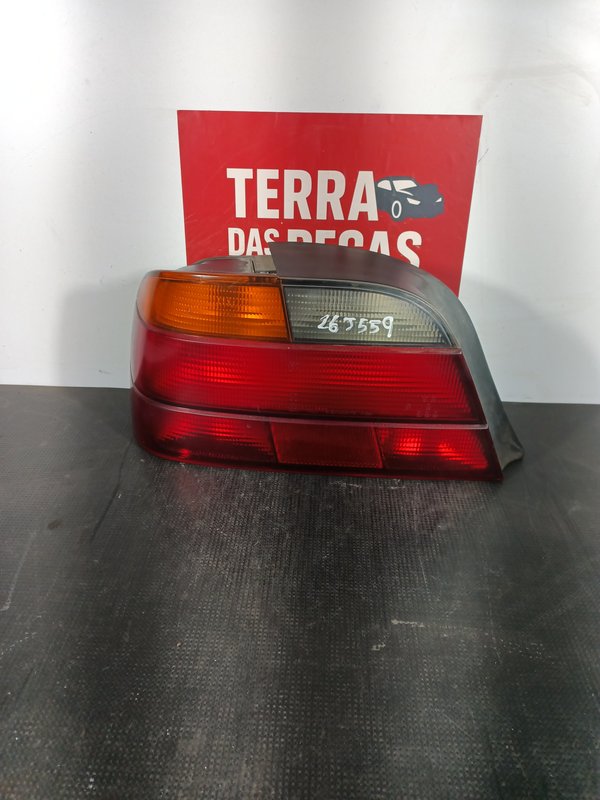 Farolim Trazeiro BMW S7 E38 ESQ 8352025