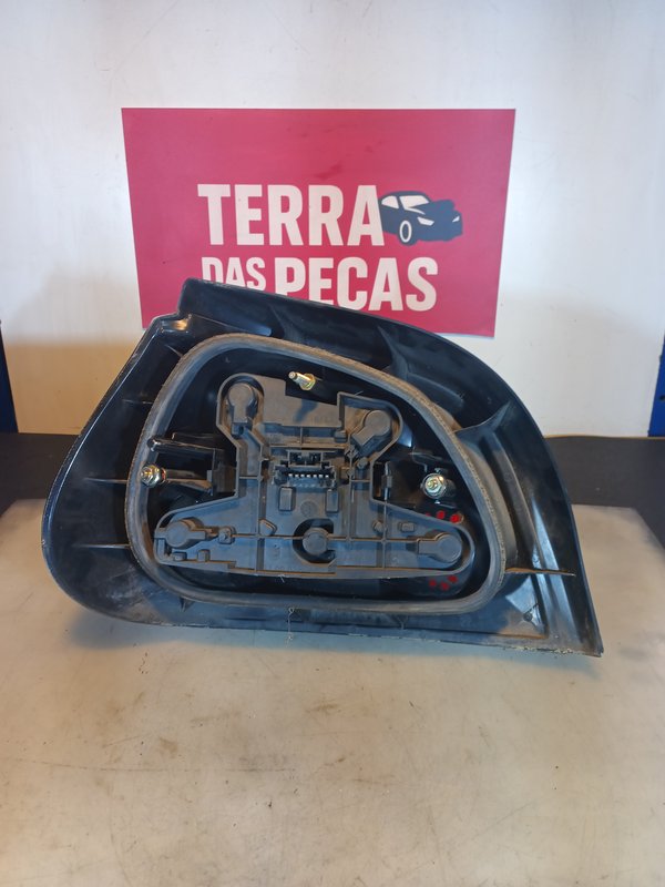 Farolim Renault Megane I DIREITO 7700828138 Fundo Escuro