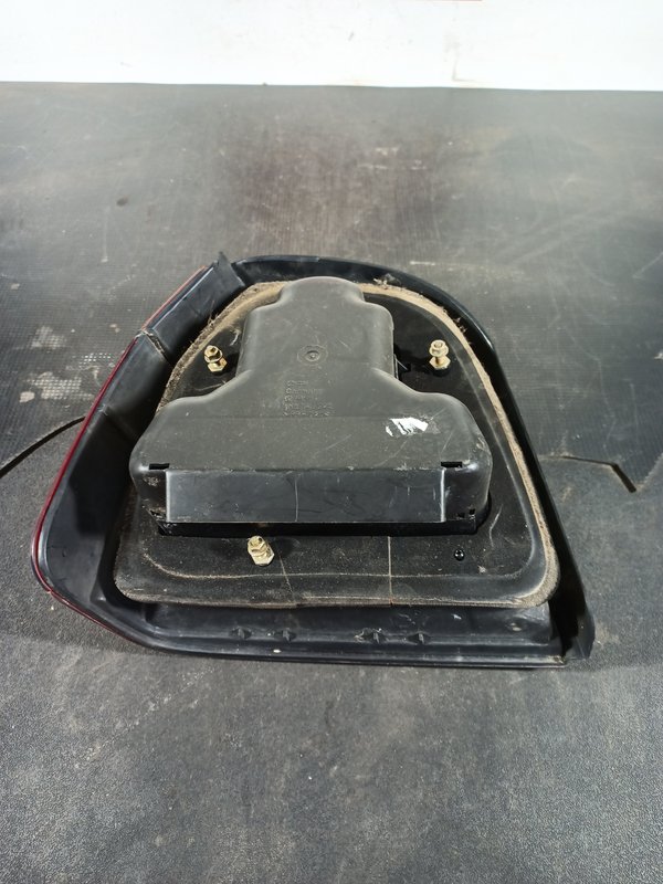 Farolim Trazeiro VW Golf III DIR 1H6945520