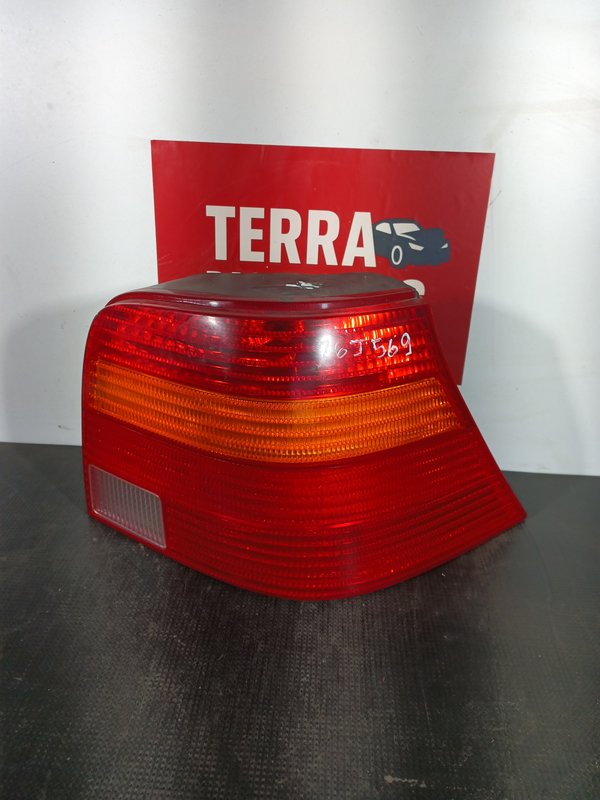 Farolim Trazeiro VW GOLF IV DIR 37740719