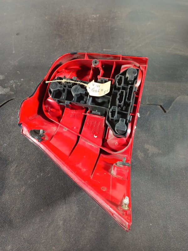 Farolim Trazeiro VW GOLF IV DIR 37740719