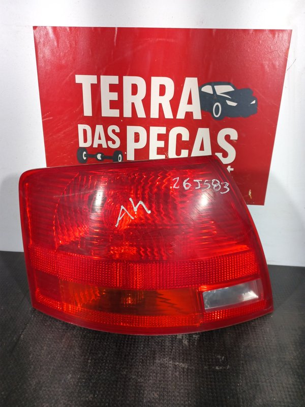 Farolim Trazeiro AUDI A4 B7/B6 ESQ 8E9945095E