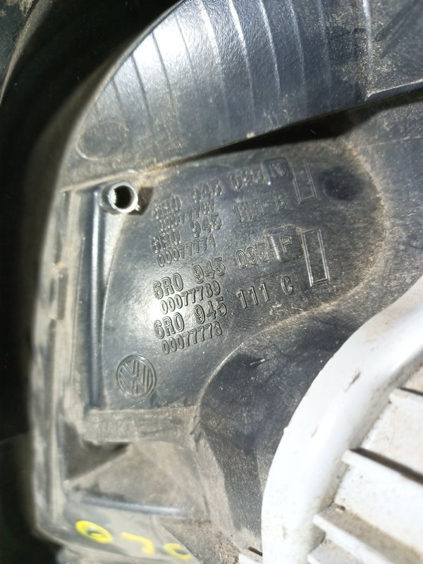 Farolim Trazeiro VW POLO V 6R0945111B