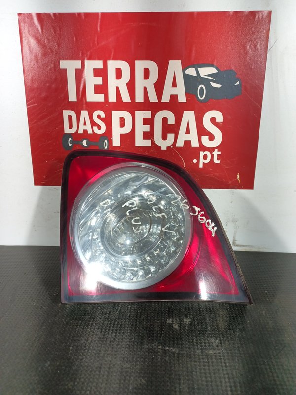 Farolim Trazeiro VW GOLF PLUS V DIR 89070060
