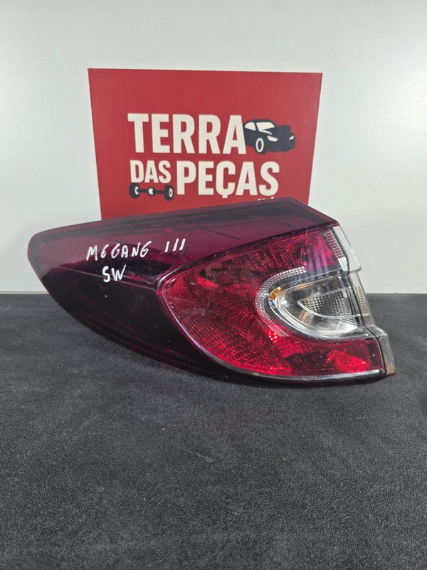 Farolim Trazeiro Renault Megane III SW 265550010R