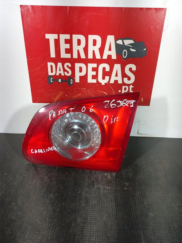 Farolim Trazeiro VW PASSAT BE DIR 3C9945094