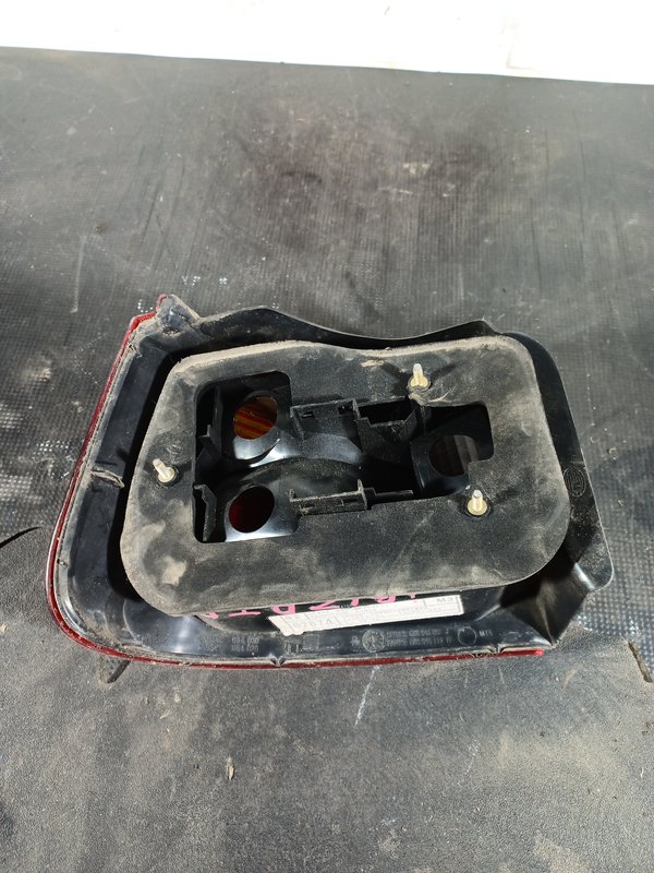 Farolim Trazeiro SEAT IBIZA II DIR 6K6945096J