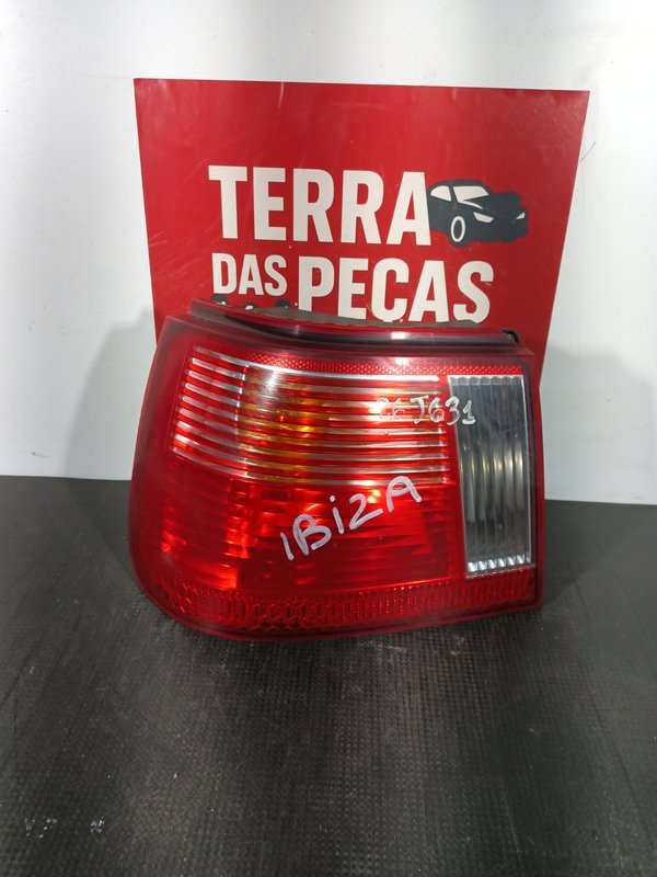 Farolim Trazeiro SEAT IBIZA II ESQ 6K6946095J