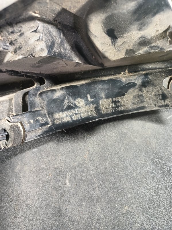 Farolim Trazeiro CITROEN C4 II Esquerdo 9687312180