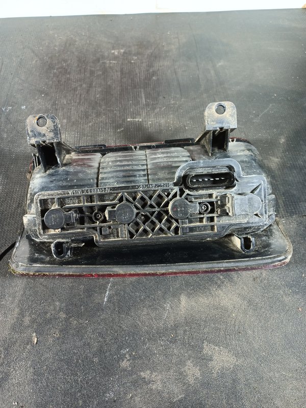 Farolim Trazeiro VW CADDY III DIR 2K0945112A