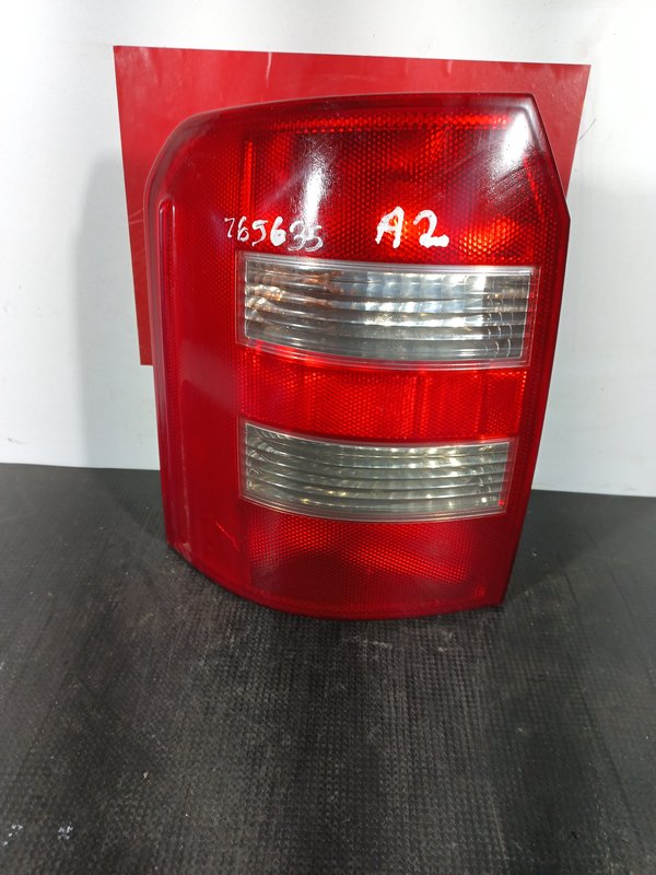 Farolim Trazeiro AUDI A2 ESQ 8Z0945095B