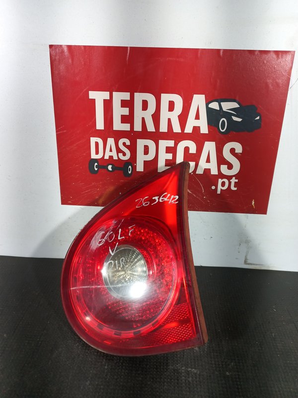 Farolim Trazeiro VW GOLF V MALA DIR 1K6945094G